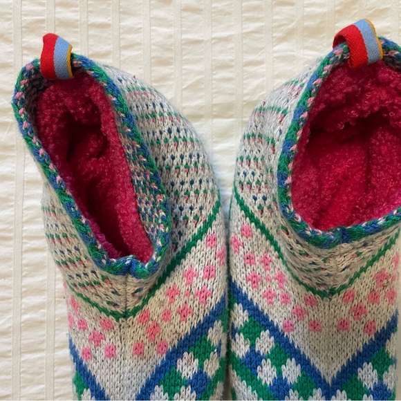 BOMBAS-Gripper Slippers - Picture 3 of 3